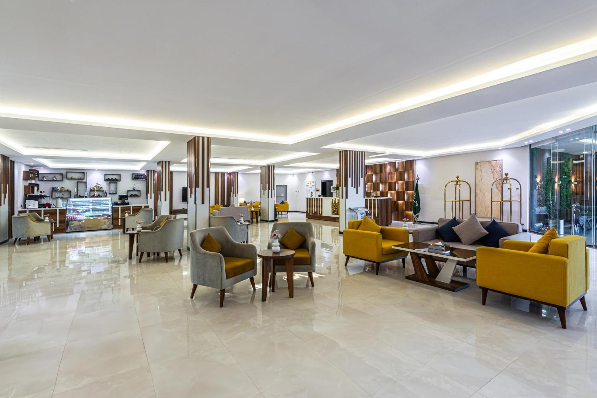 The Palace Hotel Suites Khamis Mushait Exterior photo